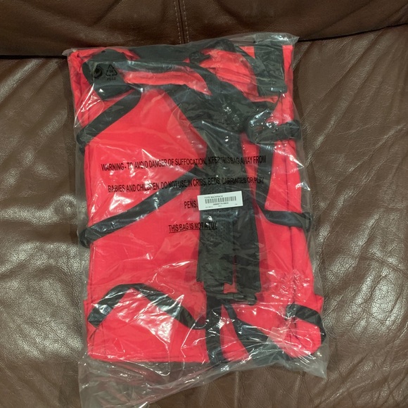 Supreme red tote backpack - Picture 4 of 5